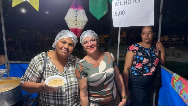 Alegria e tradição marcaram o Arraiá da Educação em Lajedão