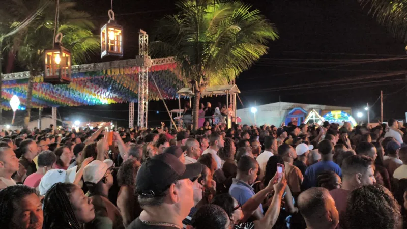 Forró do Asfalto: Segunda Noite Arrasta Multidão com Silvanno Salles e Shows de Peso
