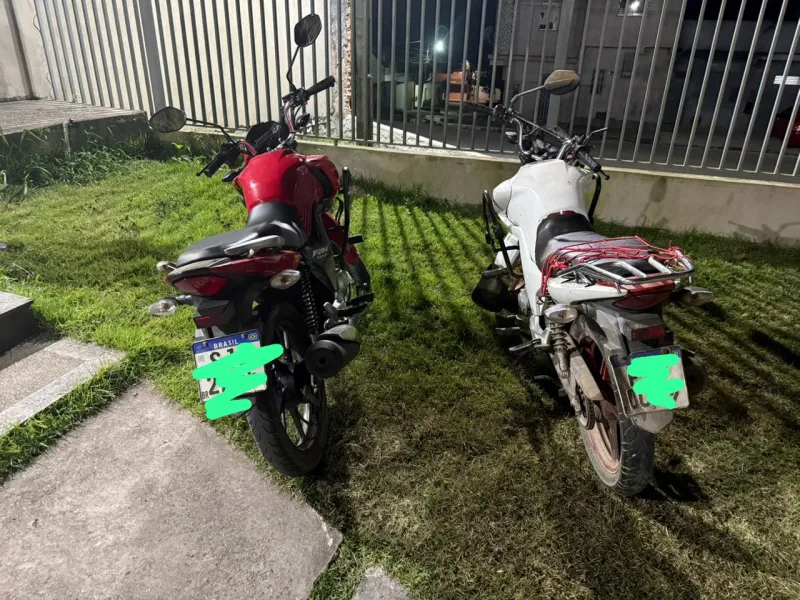 PM frustra ação criminosa, recupera duas motocicletas roubadas e apreende arma e drogas em Eunápolis