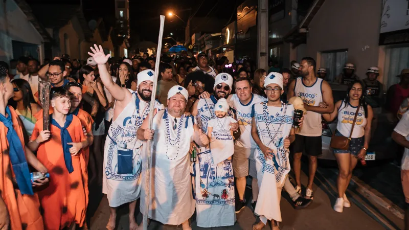 Festa dos 63 anos de Lajedão termina com show de Jarley Rosa e multidão nas ruas