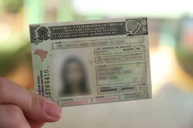 Fim da obrigatoriedade das autoescolas? Entenda proposta para baratear CNH