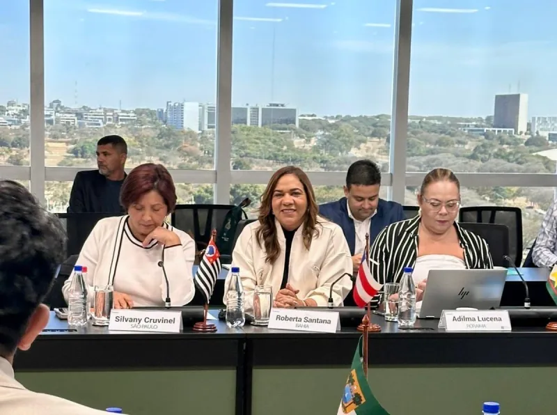 Roberta Santana reforça alerta contra o sarampo durante agenda em Brasília