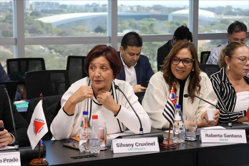 Roberta Santana reforça alerta contra o sarampo durante agenda em Brasília