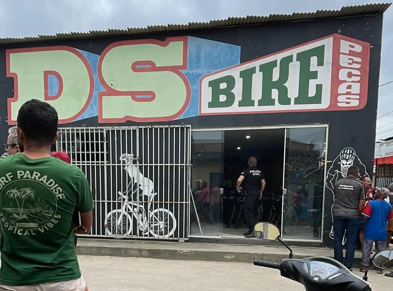 Tentativa de homicídio em loja de Medeiros Neto deixa empresário baleado