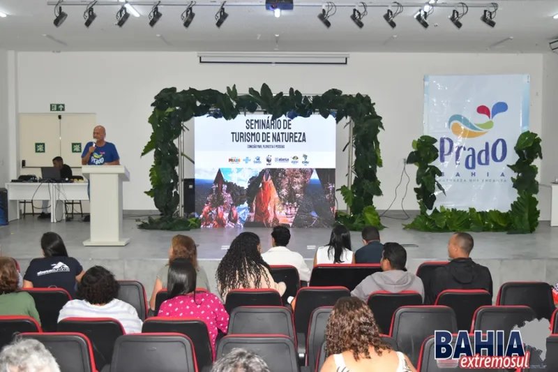 Prado reafirma compromisso com o turismo sustentável durante Seminário de Turismo na Costa das Baleias
