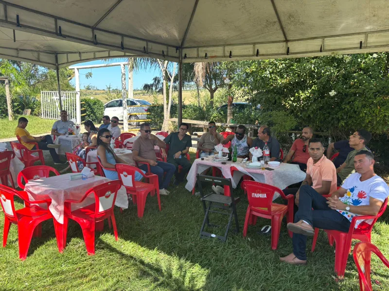 Hospital Isaura Chácara celebra pais em homenagem especial com almoço e música ao vivo