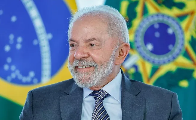 Lula e Alckmin discutem plano para minimizar impactos de tarifas dos EUA sobre exportações brasileiras