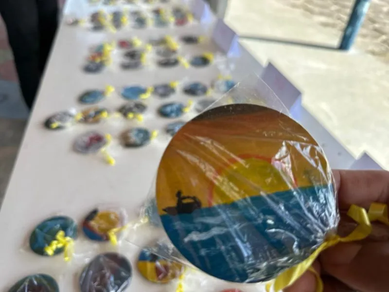 Projeto “Pintura para Alguém Especial” transforma aprendizado em arte na Escola Raul Gazzinelli