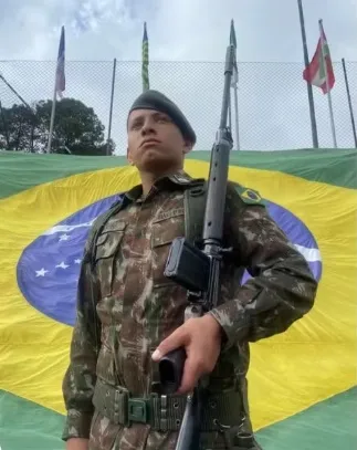 Tragédia no Dia dos Pais: Sargento do Exército mata mulher e filha e se suicida em seguida, em Santos