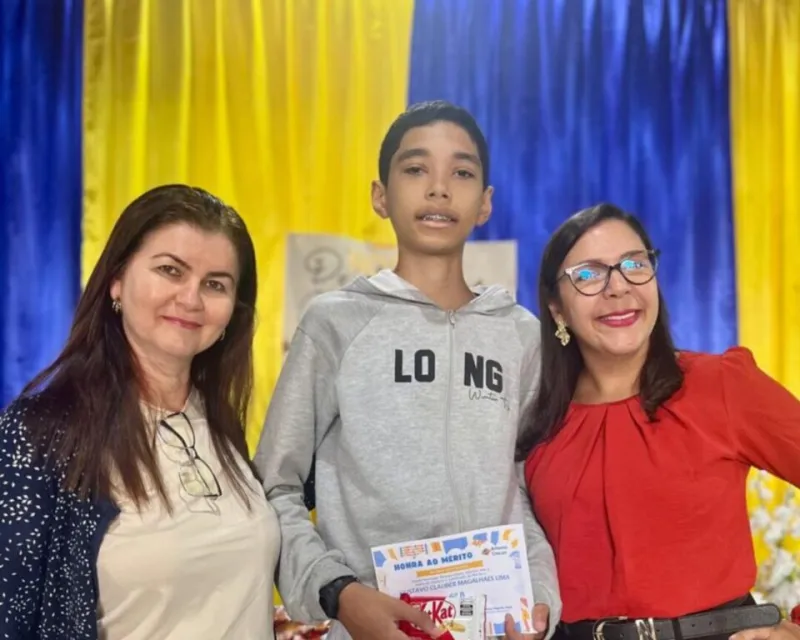 Estudante de Teixeira de Freitas conquista ouro e prata na Olimpíada de Matemática