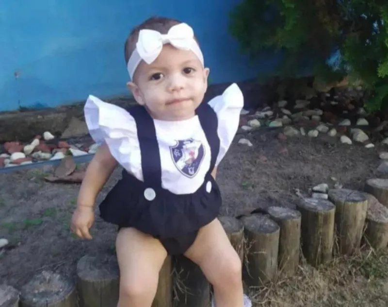 Menina de um ano morre após engasgar com pedaço de carne em Lajedão