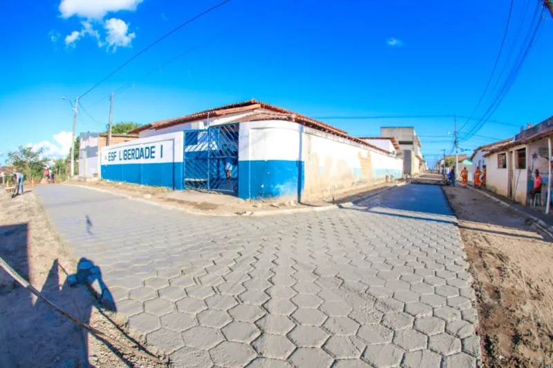 Teixeira de Freitas avança em obras e beneficia moradores do Liberdade I, II e Cidade de Deus