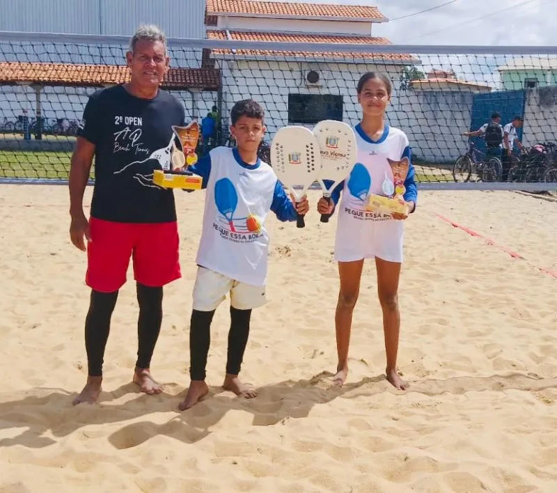 Beach Tennis na Escola: Projeto “Pegue essa Bola” agita Colégio Afrânio em Nova Viçosa
