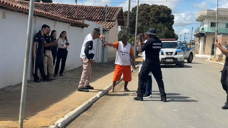 Polícia Civil realiza reprodução simulada do homicídio de Ronivon, ocorrido em Ibirapuã