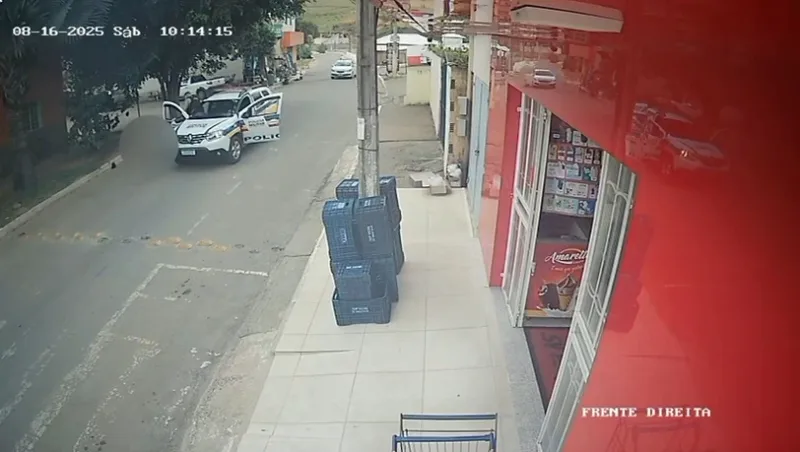 Vídeo - Homem é morto após atacar Policial Militar com faca em Minas Gerais