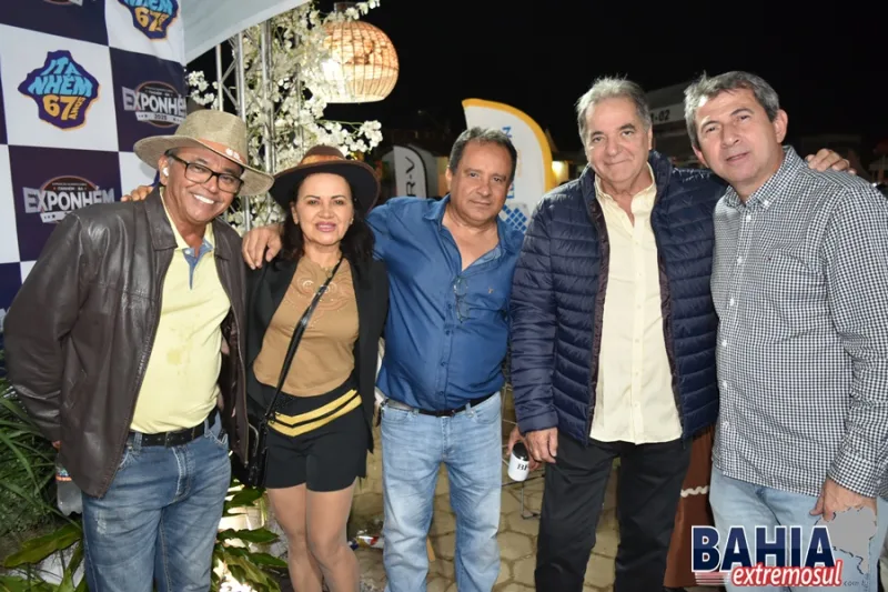 Exponhém 2025 reúne multidão com segurança reforçada e grandes shows na terceira noite de festa