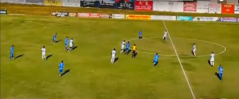Itamaraju lidera o campeonato municipal ao derrotar o Prado no Estádio Barbosão 