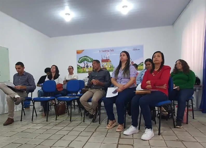 Prefeitura de Ibirapuã investe em formação continuada de professores de Matemática