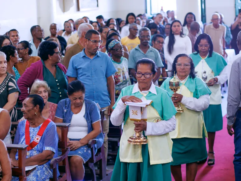 Alcobaça celebra padroeiro com missas, procissão e manifestações culturais