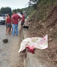 Adolescente de 12 anos é assassinada a tiros a caminho da escola na Bahia