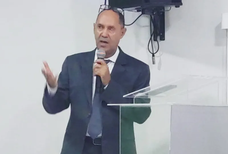 Justiça Eleitoral de Nanuque mantém cassação e multa vereador por abuso de poder