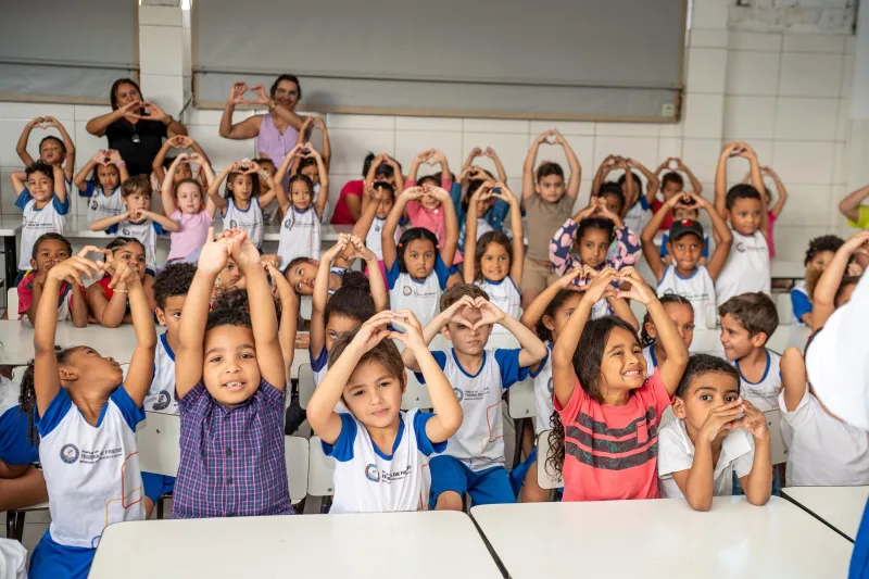 Prefeitura de Teixeira de Freitas leva ações de saúde para 22 mil estudantes da rede municipal