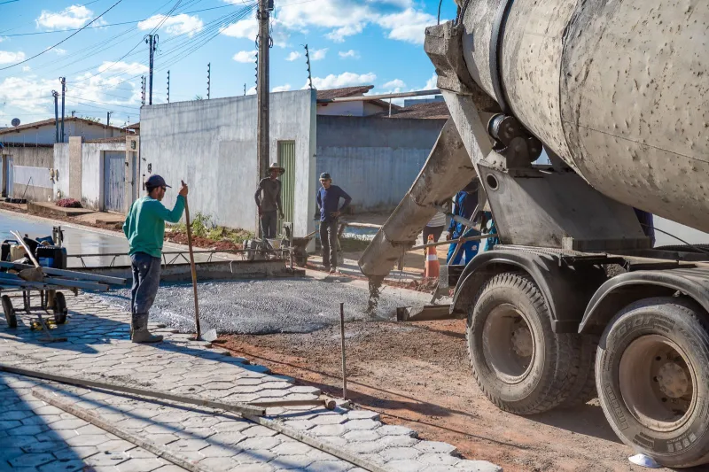 Nova Canaã: pavimentação transforma ruas e melhora a vida dos moradores em Teixeira de Freitas