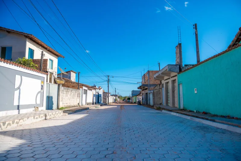 Nova Canaã: pavimentação transforma ruas e melhora a vida dos moradores em Teixeira de Freitas