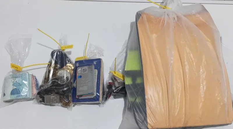 PC apreende veículos, dinheiro e objetos em continuidade às investigações contra funcionário suspeito de desviar quase R$ 1,5 milhão de hotel em Porto Seguro