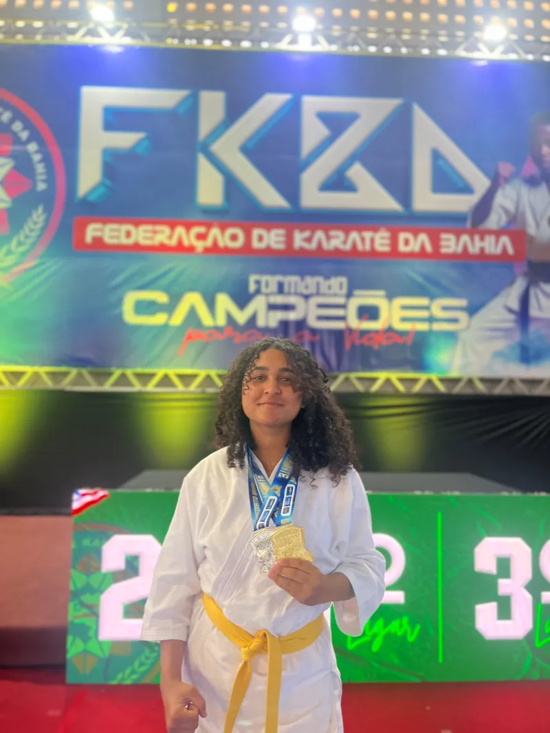 Karatecas de Caravelas brilham no Campeonato Baiano em Feira de Santana
