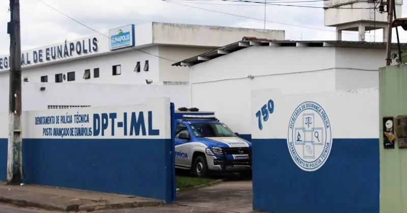 Dois homens são encontrados mortos dentro de residência em Eunápolis