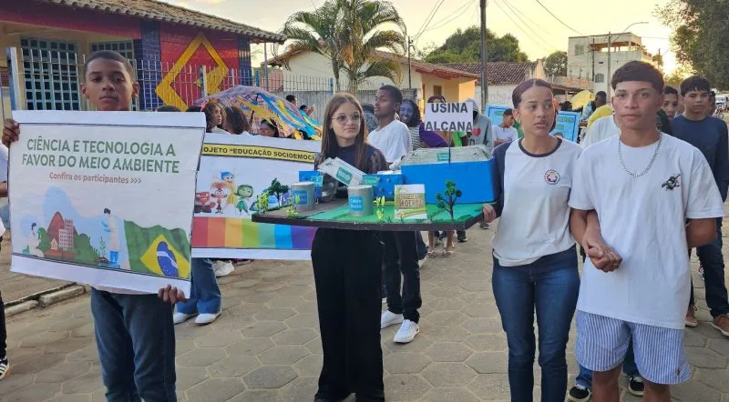 Tradição e patriotismo marcam desfile cívico do 7 de setembro no distrito de Taquarinha em Mucuri