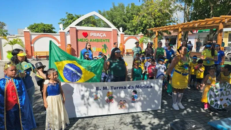 Mucuri celebra a Independência com desfile cívico e passeio ciclístico que reúnem centenas de pessoas