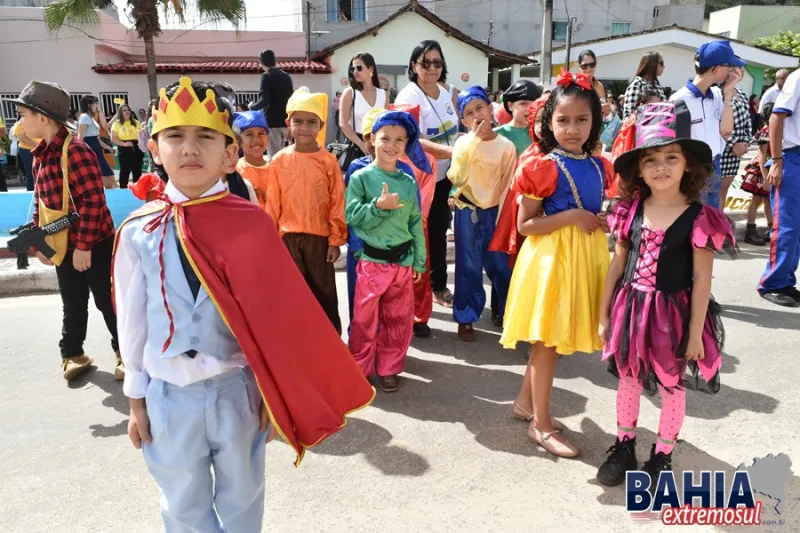 Vereda celebra a Independência do Brasil com desfile cívico marcado por emoção e patriotismo