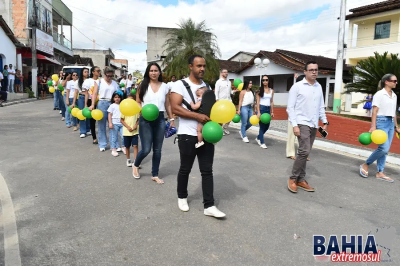 Vereda celebra a Independência do Brasil com desfile cívico marcado por emoção e patriotismo