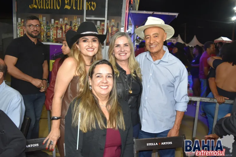 Primeira noite da 38ª Festa do Vaqueiro de Ibirapuã bate recorde de público e emociona multidão