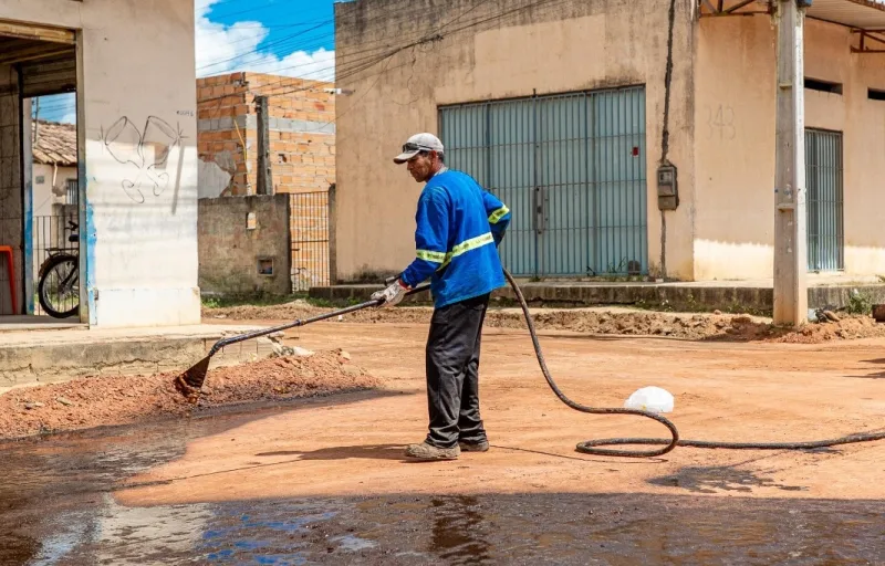Bairro Ulisses Guimarães em nova fase: Pavimentação avança com foco em qualidade e durabilidade