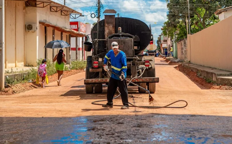 Bairro Ulisses Guimarães em nova fase: Pavimentação avança com foco em qualidade e durabilidade