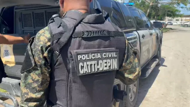 Lider do PCC é preso  é Porto Seguro após fugir da polícia, atropelar três pessoas e matar uma, durante  cumprimento de Mandado de Prisão