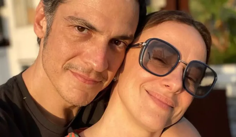Mateus Solano anuncia fim de casamento de 17 anos com Paula Braun  