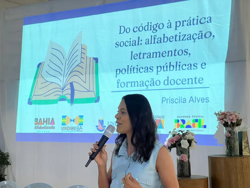 Educação de Teixeira de Freitas fortalece formação de professores para alfabetização