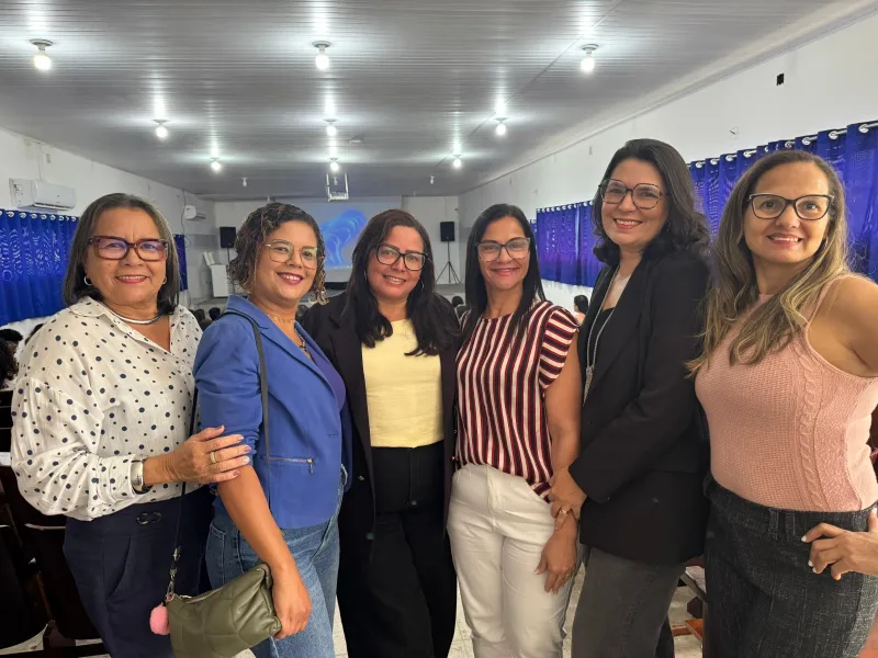 Diálogo e acolhimento: Secretaria de Educação de Teixeira de Freitas reúne diretores para nova etapa