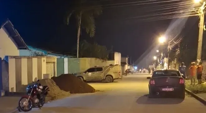 Dois ciganos são presos pela Polícia Civil em cumprimento a mandados de prisão por crimes contra pai e filho em Itamaraju.