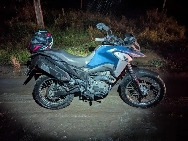 Jovem morre e irmão fica gravemente ferido em acidente de moto na BR 101 em Ibirapuã