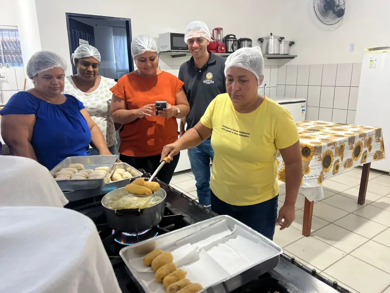 Teixeira de Freitas incentiva autonomia financeira com projeto de qualificação Teixeira de Freitas incentiva autonomia financeira com projeto de qualificação