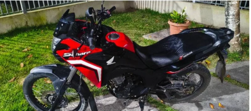 PM prende dupla com arma de fogo e moto adulterada em Eunápolis