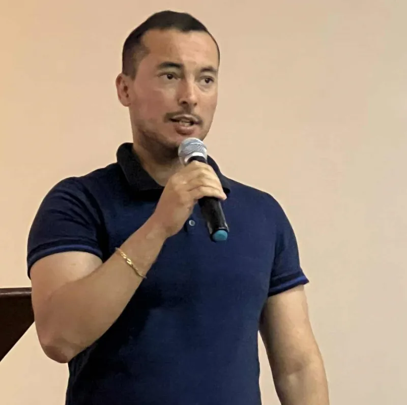 Agente da PRF ministra palestra sobre  prevenção de acidente de  trânsito  no Rotary Club de Teixeira de Freitas 