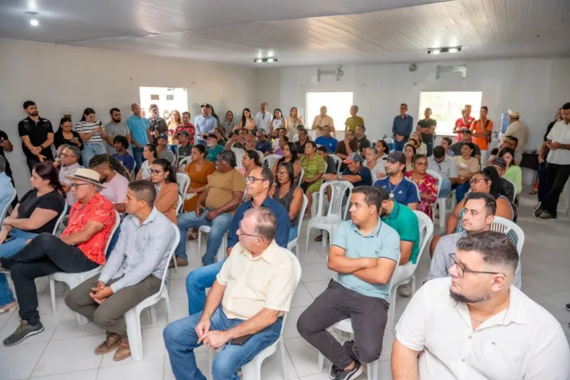 Mais de 100 sonhos realizados: Teixeira de Freitas promove justiça social com entrega de títulos de propriedade