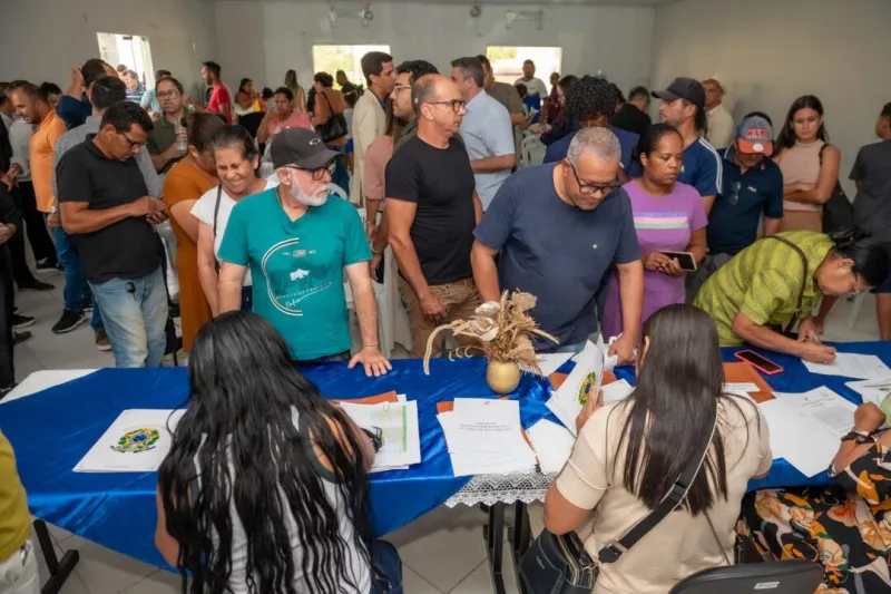Mais de 100 sonhos realizados: Teixeira de Freitas promove justiça social com entrega de títulos de propriedade