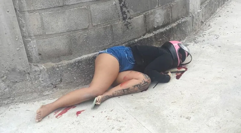 Mulher é morta e homem fica ferido após ataque a tiros em Eunápolis